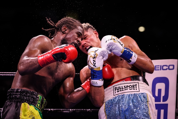 Photos: Amilcar Vidal Goes To War, Edges Aleem Over Ten Rounds - Boxing